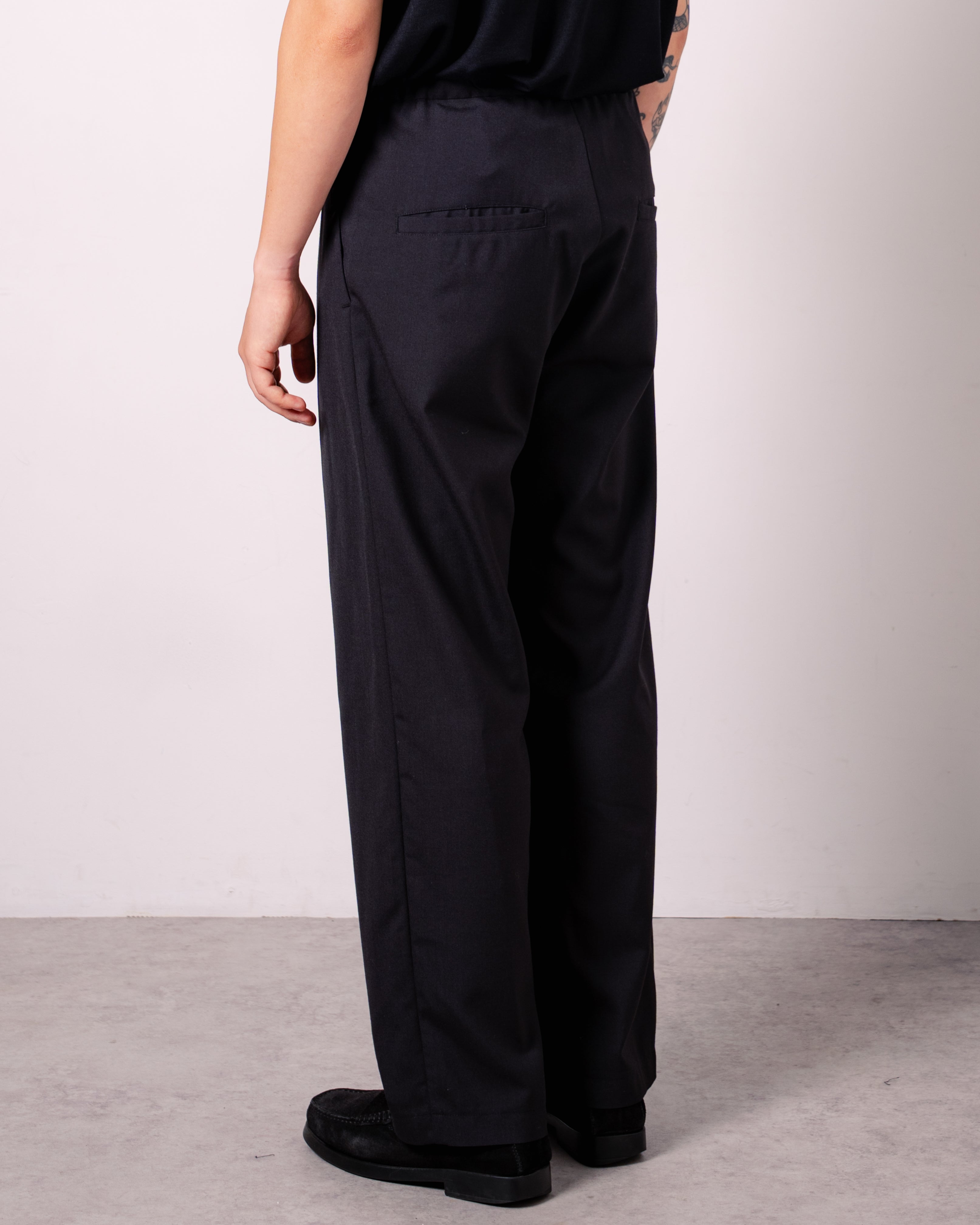 DRAWSTRING TROUSERS